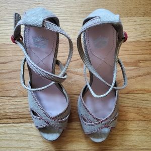 Crown sandals with 4"heels